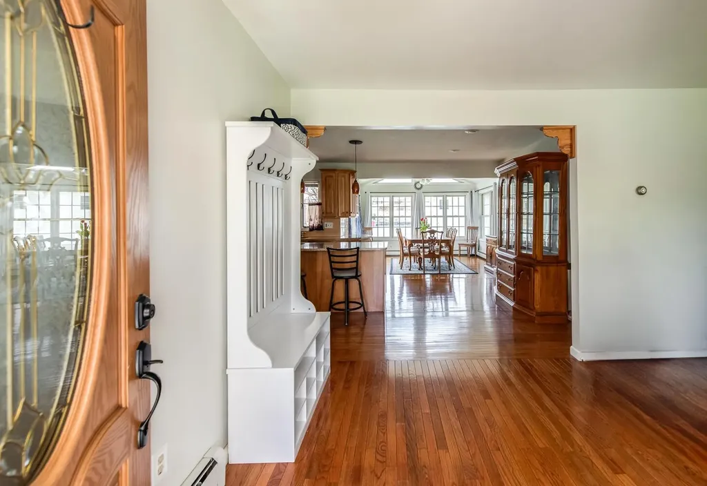 15 Simmons Drive Saugerties NY 12477