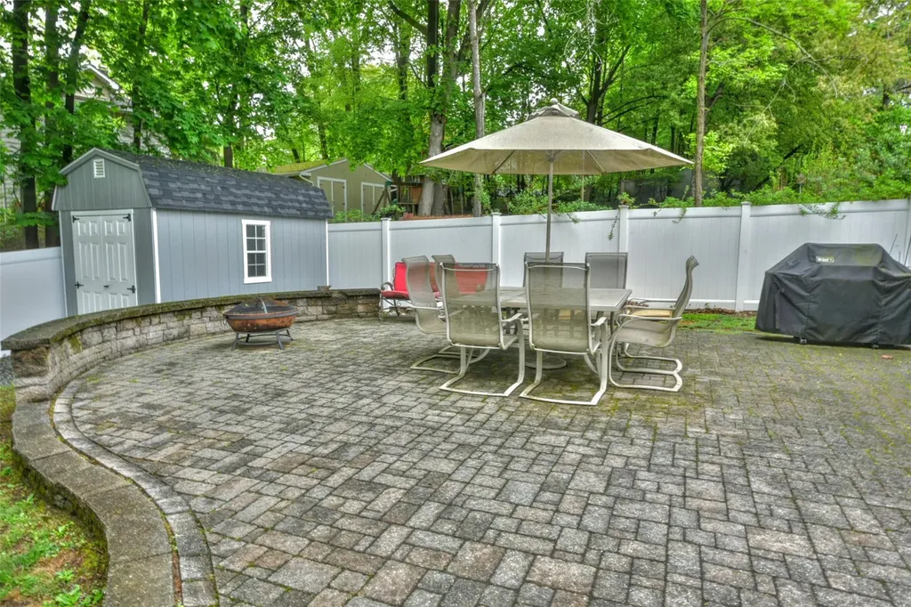 32 Maplewood Boulevard Suffern NY 10901