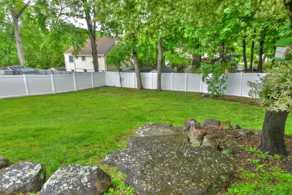 32 Maplewood Boulevard Suffern NY 10901