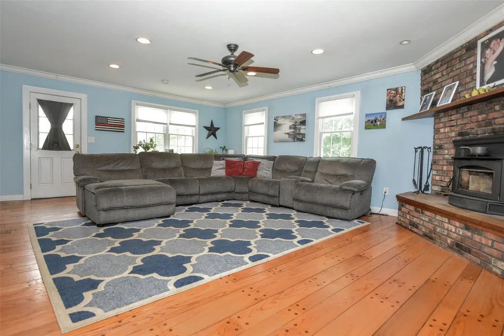 32 Maplewood Boulevard Suffern NY 10901