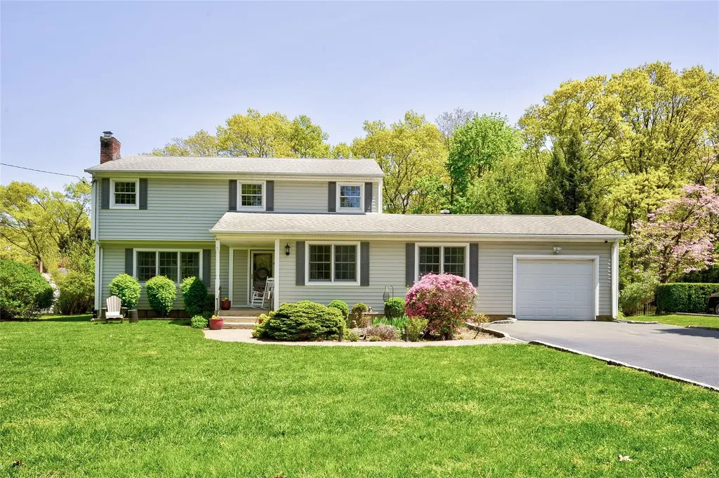 55 Hillside Avenue Saint James NY 11780