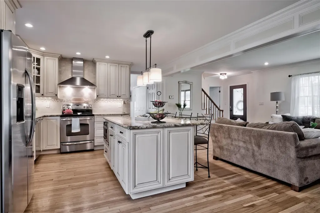 55 Hillside Avenue Saint James NY 11780
