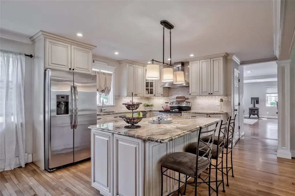 55 Hillside Avenue Saint James NY 11780