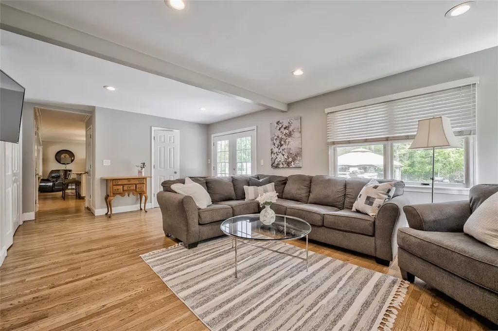 55 Hillside Avenue Saint James NY 11780