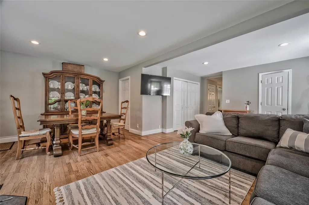 55 Hillside Avenue Saint James NY 11780