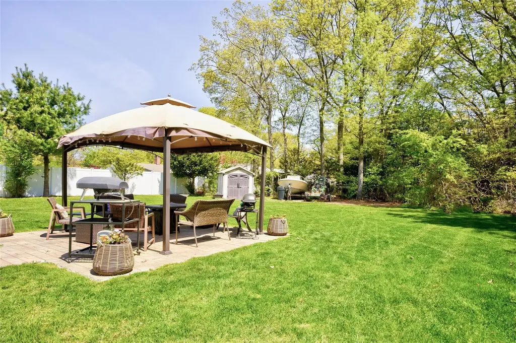55 Hillside Avenue Saint James NY 11780