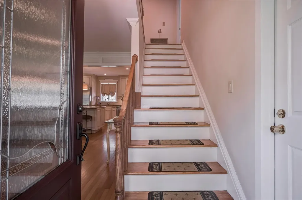 55 Hillside Avenue Saint James NY 11780