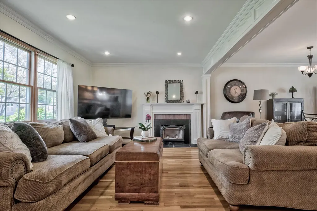 55 Hillside Avenue Saint James NY 11780
