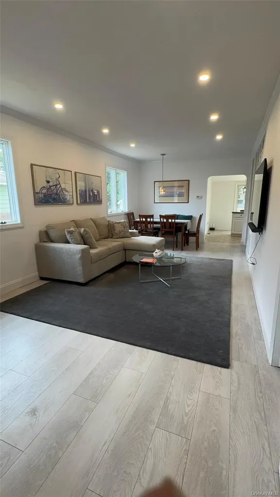 519 Sweezy Avenue Riverhead NY 11901