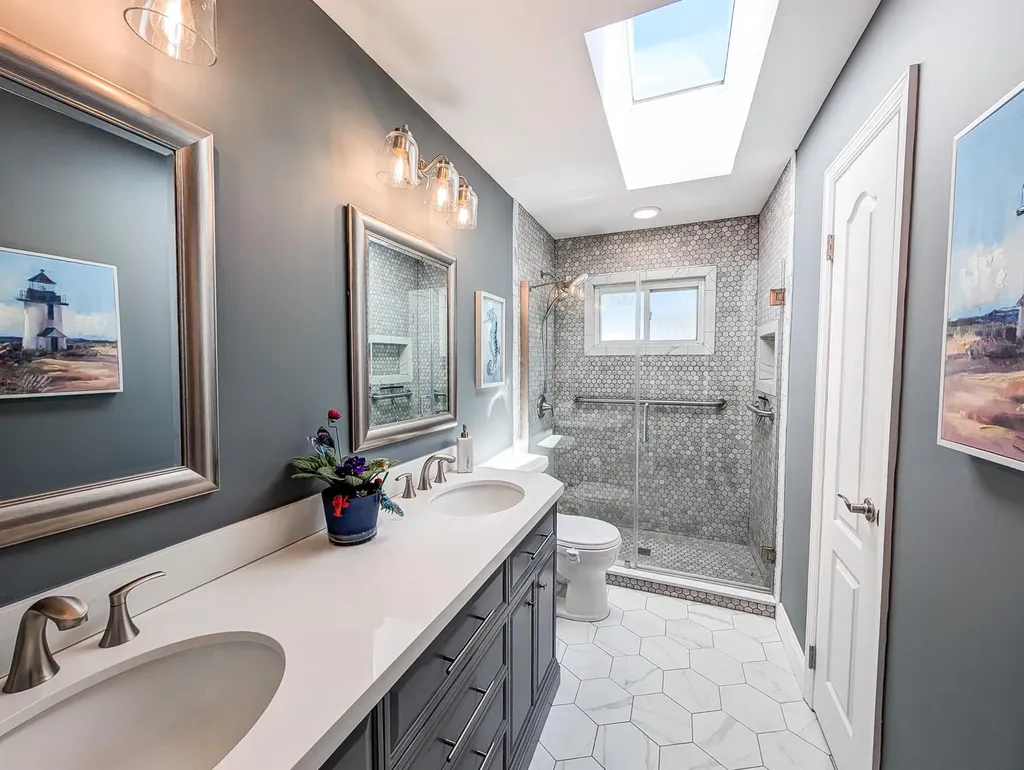 40 E Belmont Street Bay Shore NY 11706