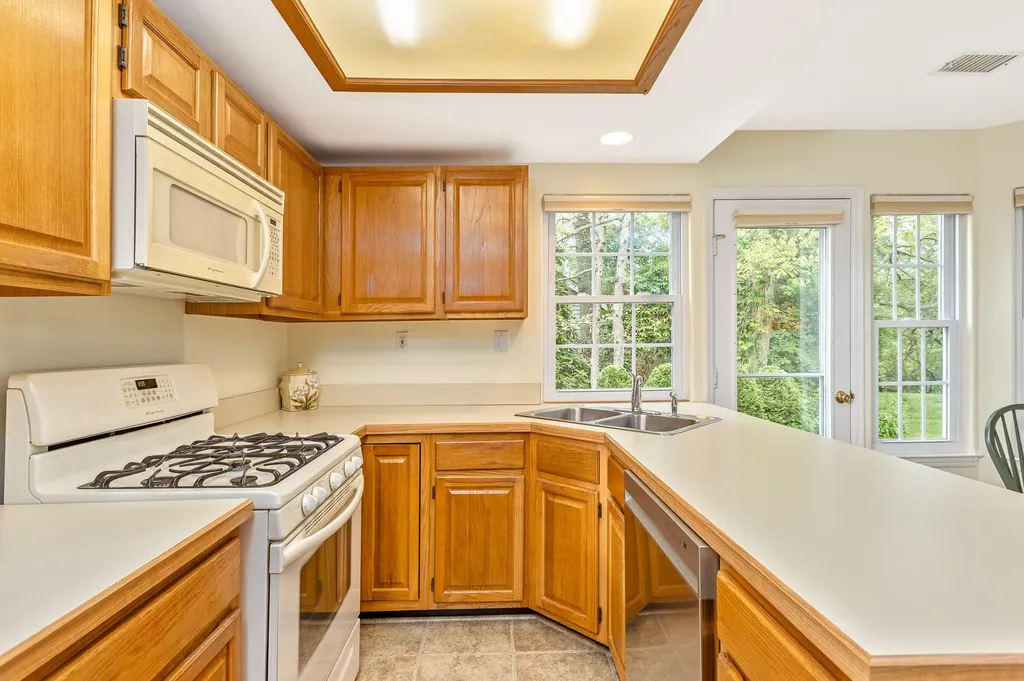 71 Glen Drive Ridge NY 11961