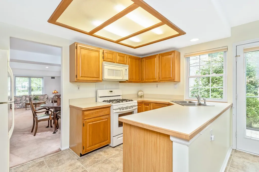71 Glen Drive Ridge NY 11961