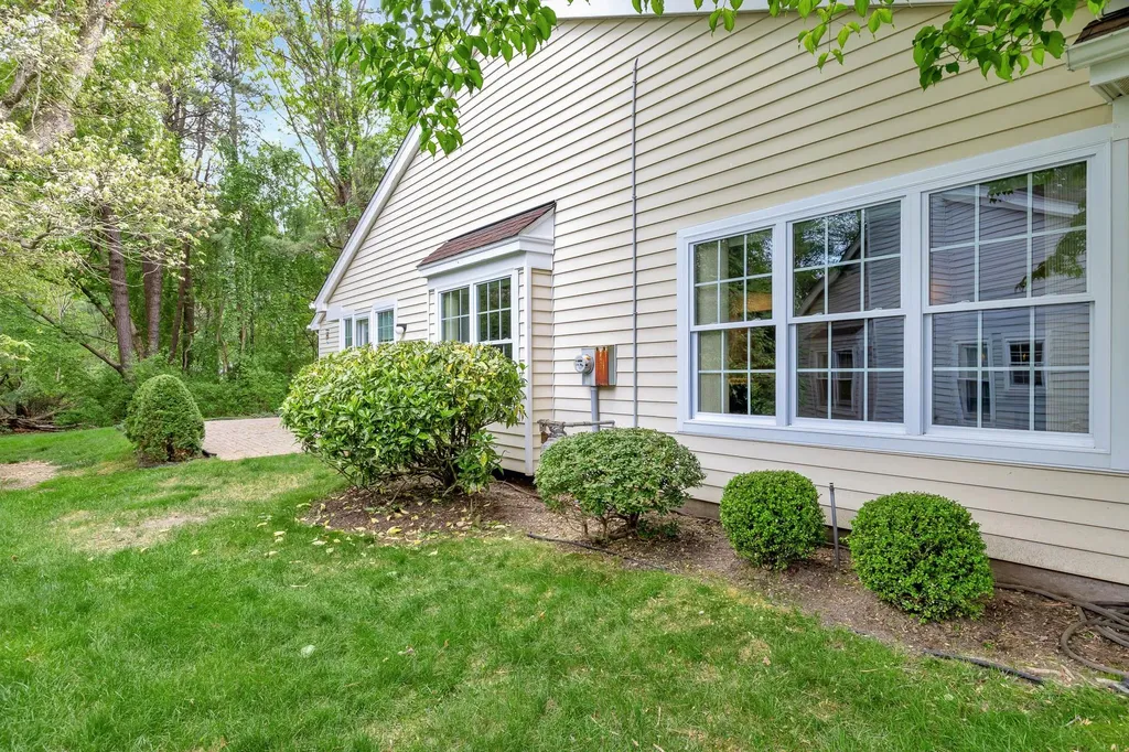 71 Glen Drive Ridge NY 11961