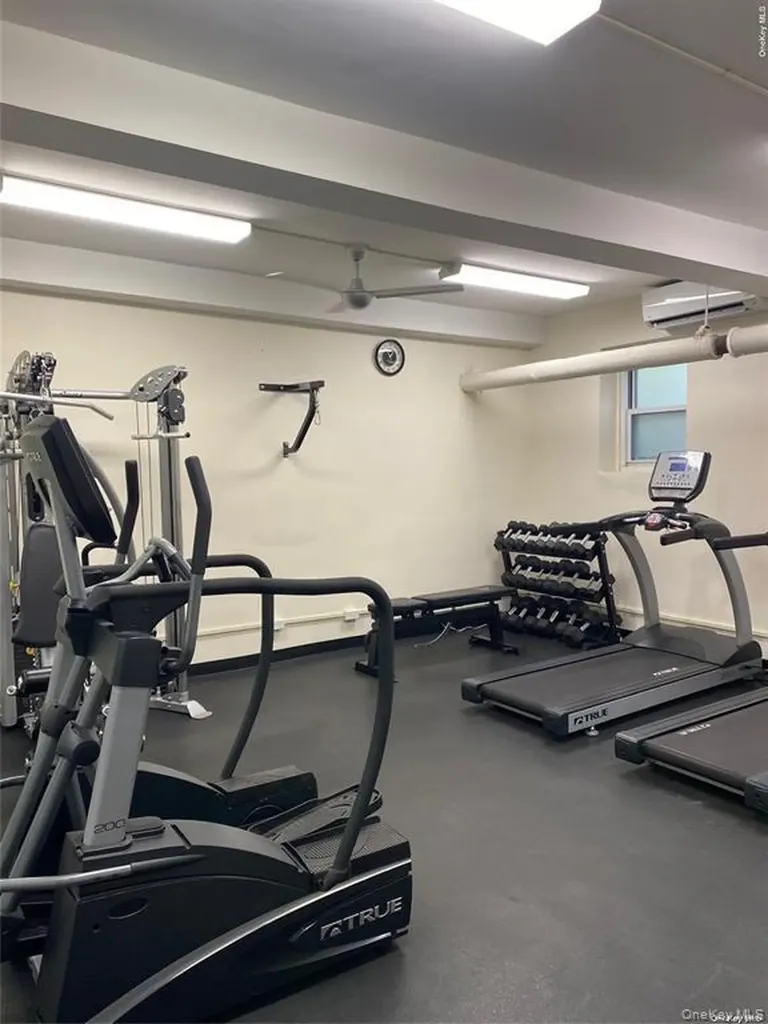 34-10 75th Street Jackson Heights NY 11372