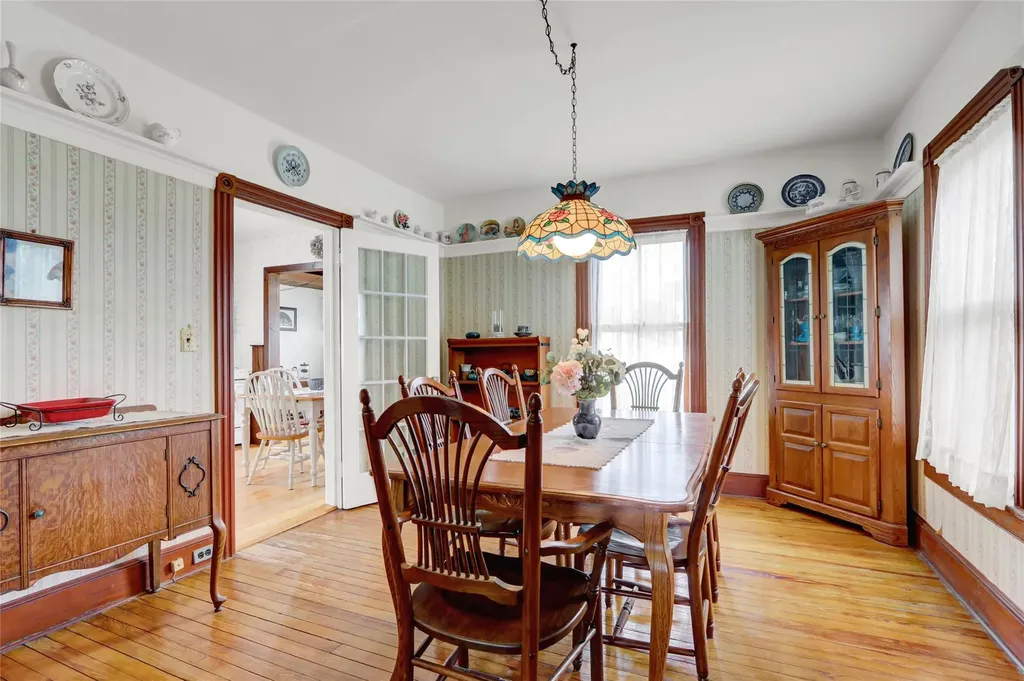 53 Church Avenue Islip NY 11751