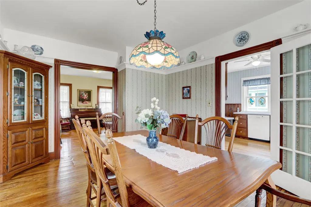 53 Church Avenue Islip NY 11751