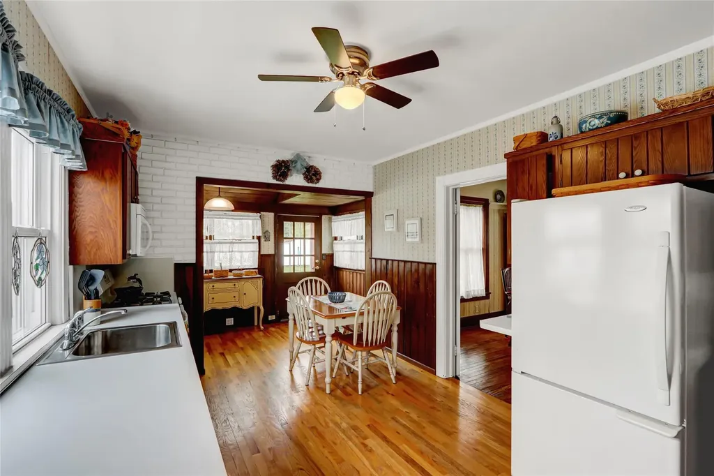 53 Church Avenue Islip NY 11751