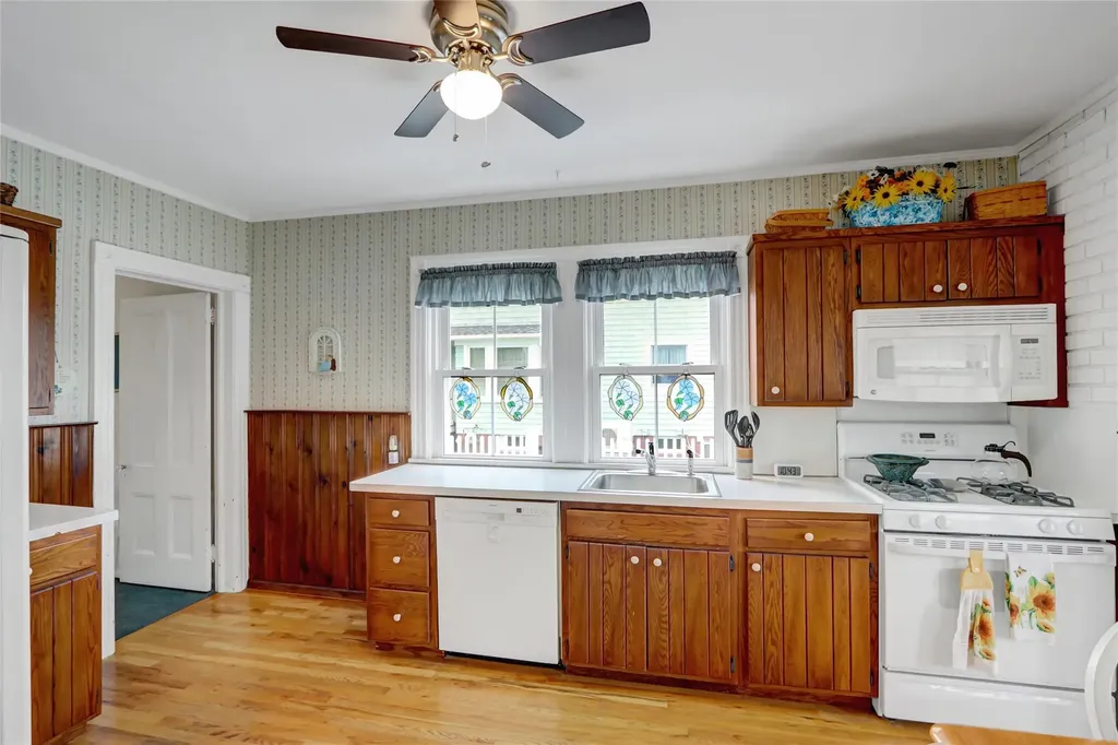 53 Church Avenue Islip NY 11751