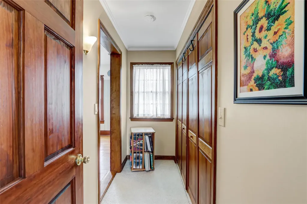 53 Church Avenue Islip NY 11751
