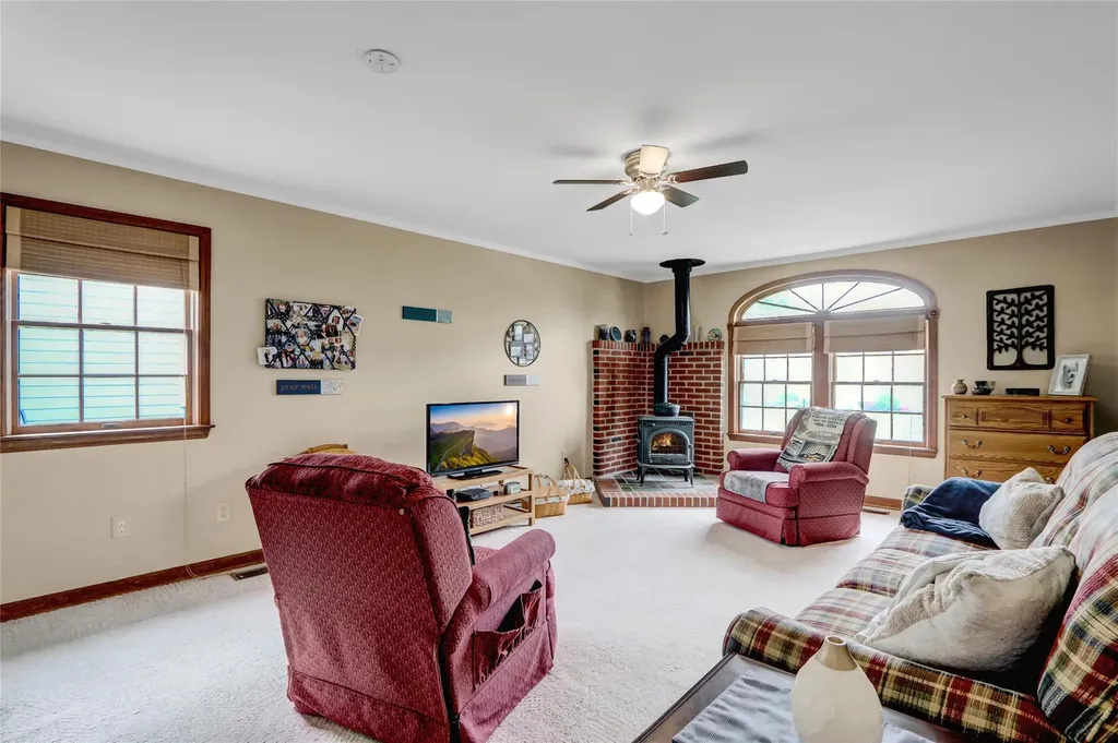 53 Church Avenue Islip NY 11751