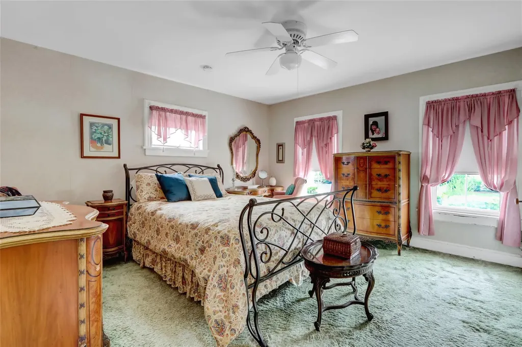 53 Church Avenue Islip NY 11751
