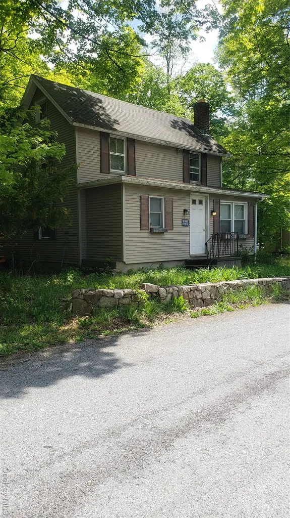 14 SE Mountain Road Wingdale NY 12594