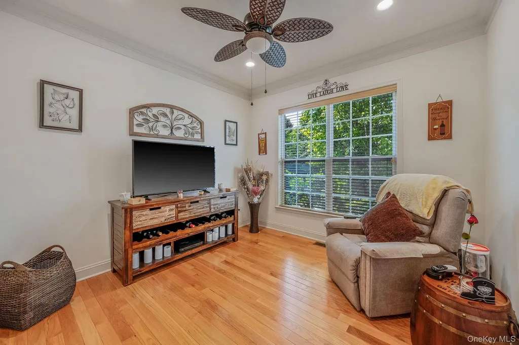 29 Pinehurst Drive Mount Sinai NY 11766