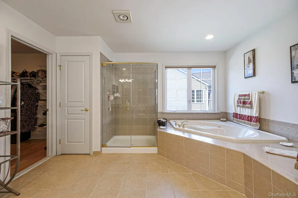 29 Pinehurst Drive Mount Sinai NY 11766