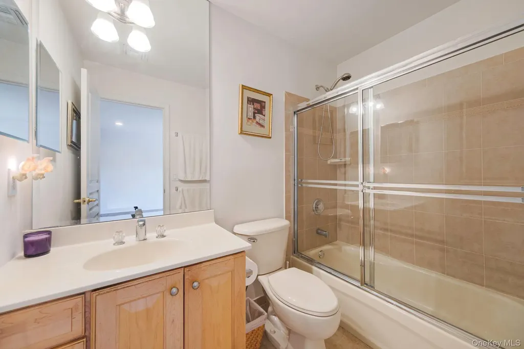 29 Pinehurst Drive Mount Sinai NY 11766