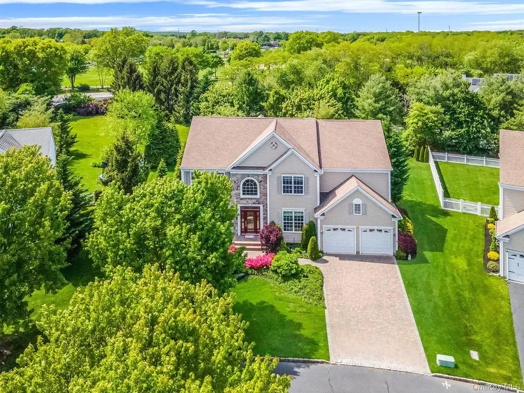 29 Pinehurst Drive Mount Sinai NY 11766