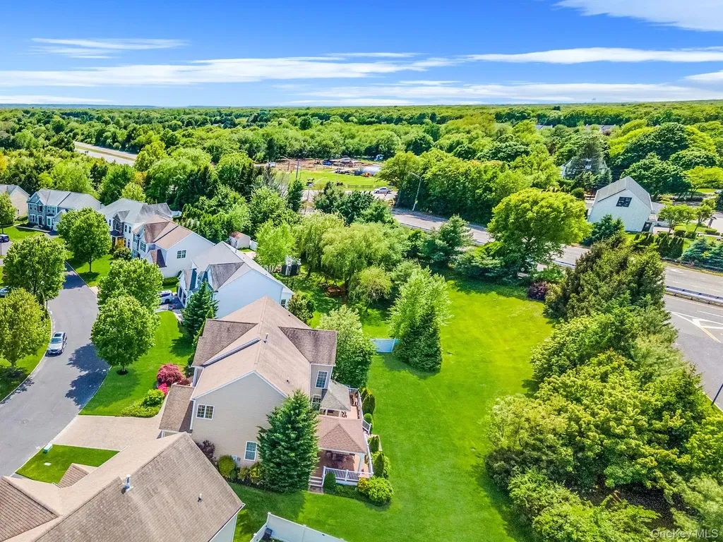 29 Pinehurst Drive Mount Sinai NY 11766
