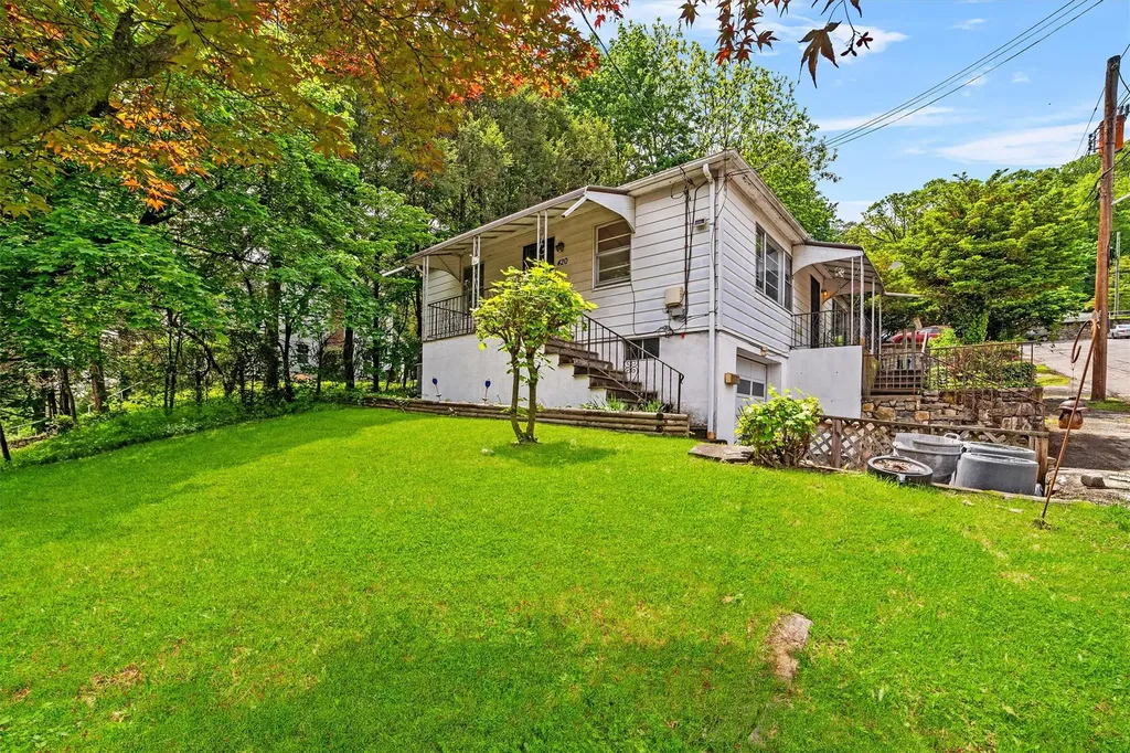 420 Nelson Avenue Peekskill NY 10566