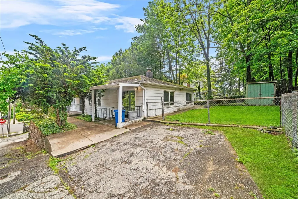420 Nelson Avenue Peekskill NY 10566