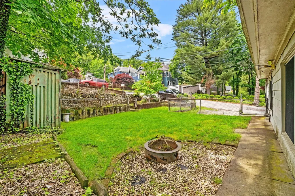 420 Nelson Avenue Peekskill NY 10566