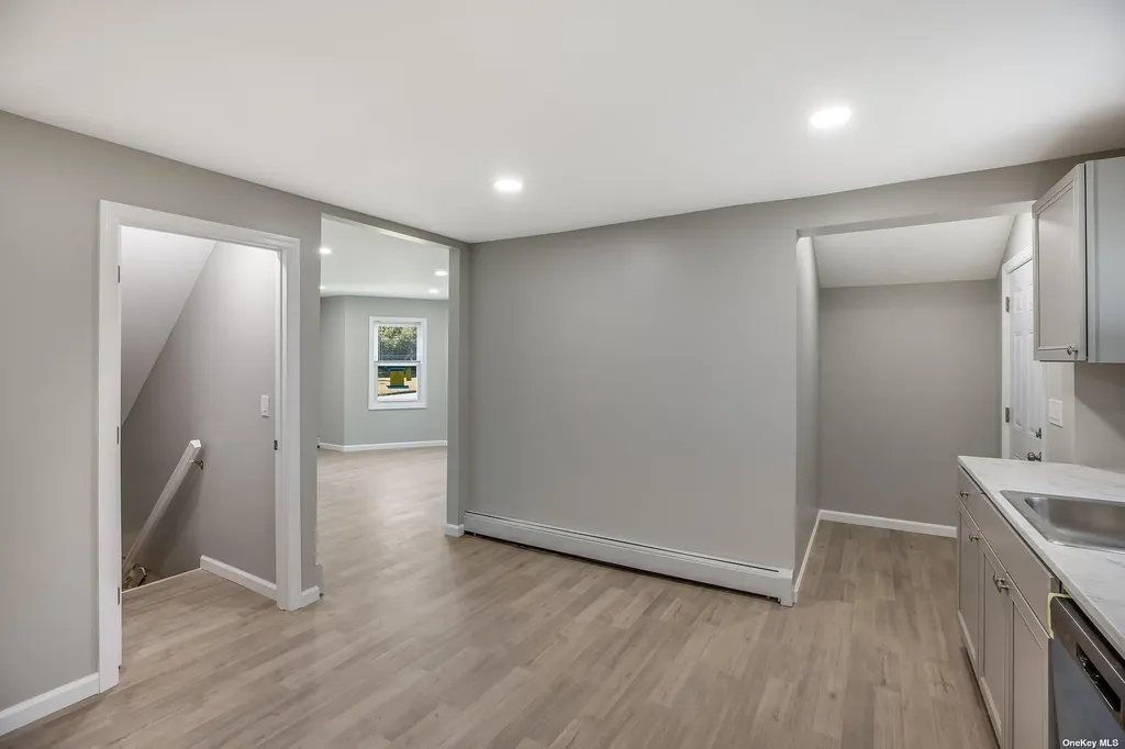 29 Haab Avenue Babylon NY 11702