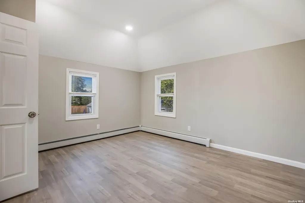 29 Haab Avenue Babylon NY 11702