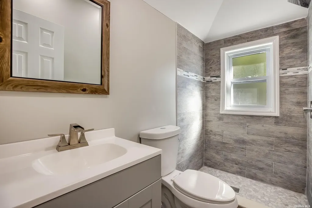 29 Haab Avenue Babylon NY 11702