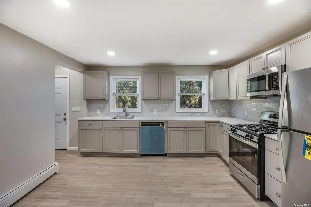 29 Haab Avenue Babylon NY 11702