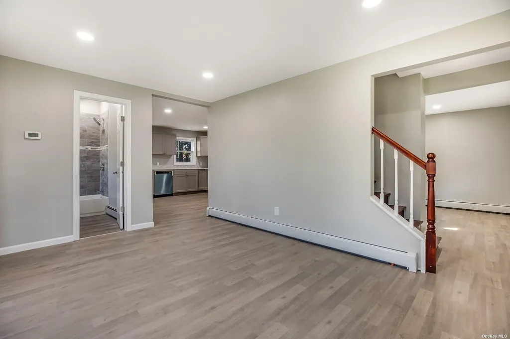 29 Haab Avenue Babylon NY 11702