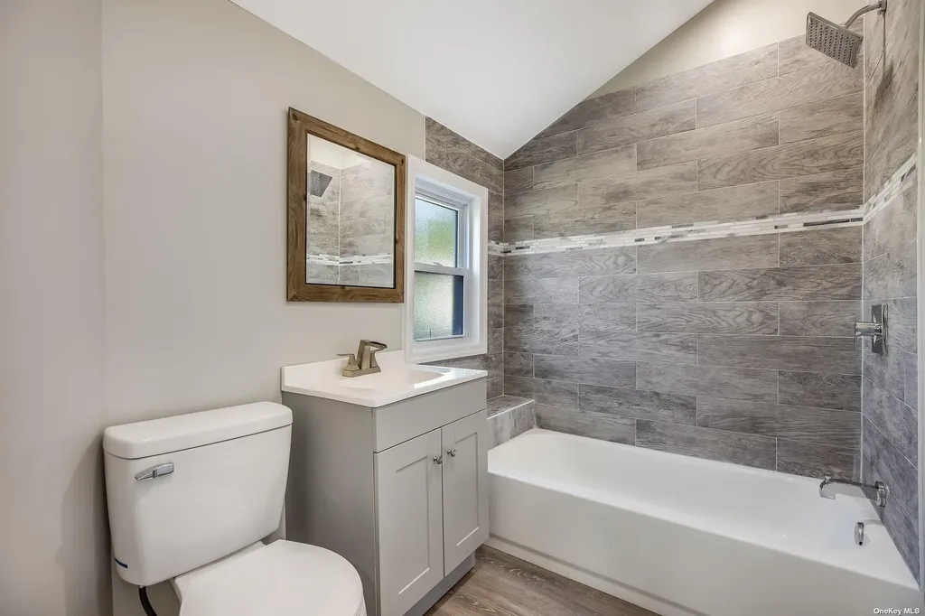 29 Haab Avenue Babylon NY 11702