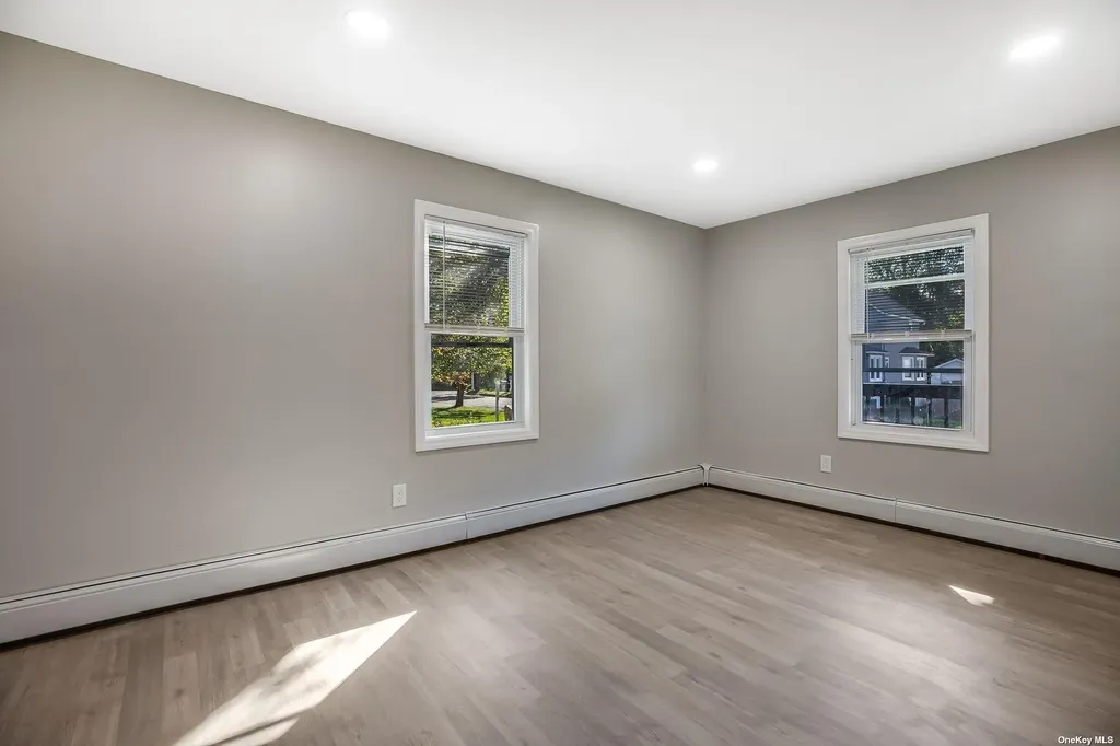 29 Haab Avenue Babylon NY 11702