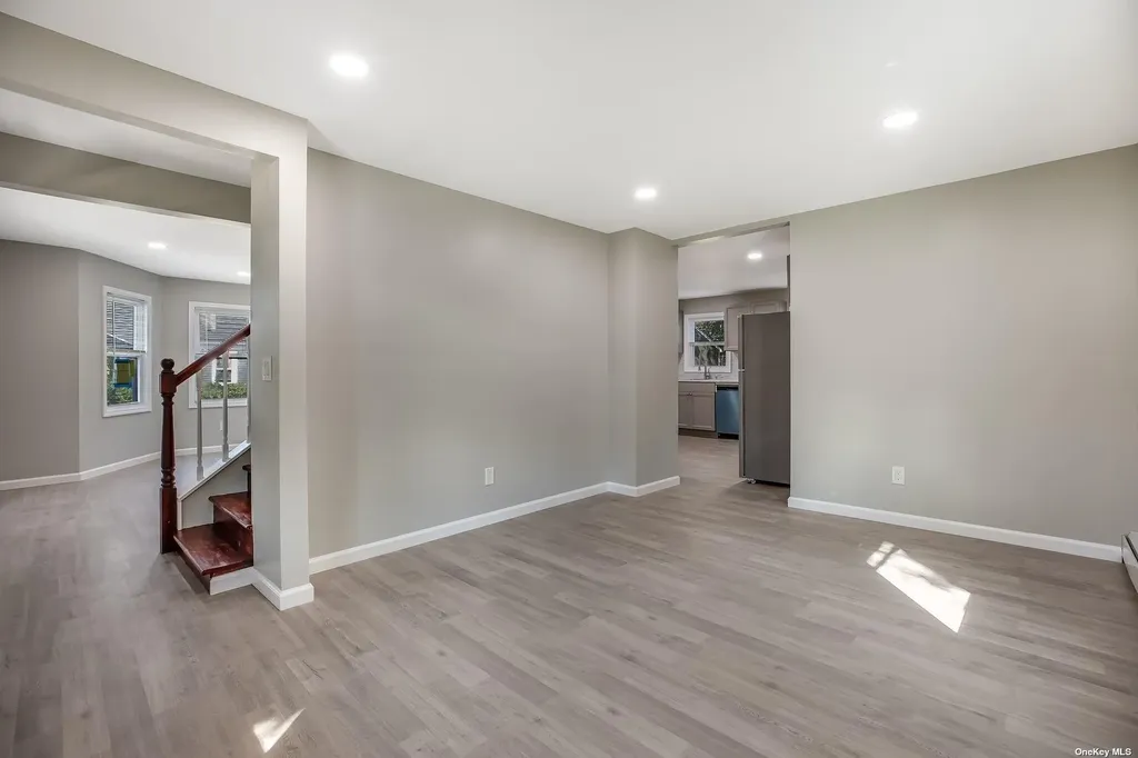 29 Haab Avenue Babylon NY 11702