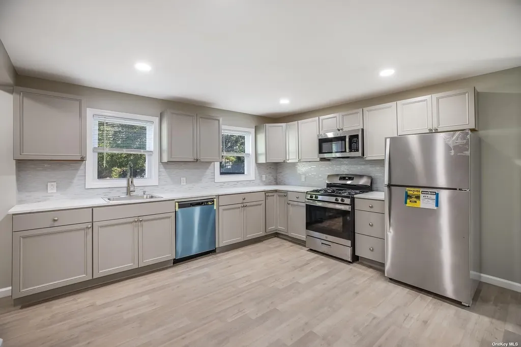 29 Haab Avenue Babylon NY 11702
