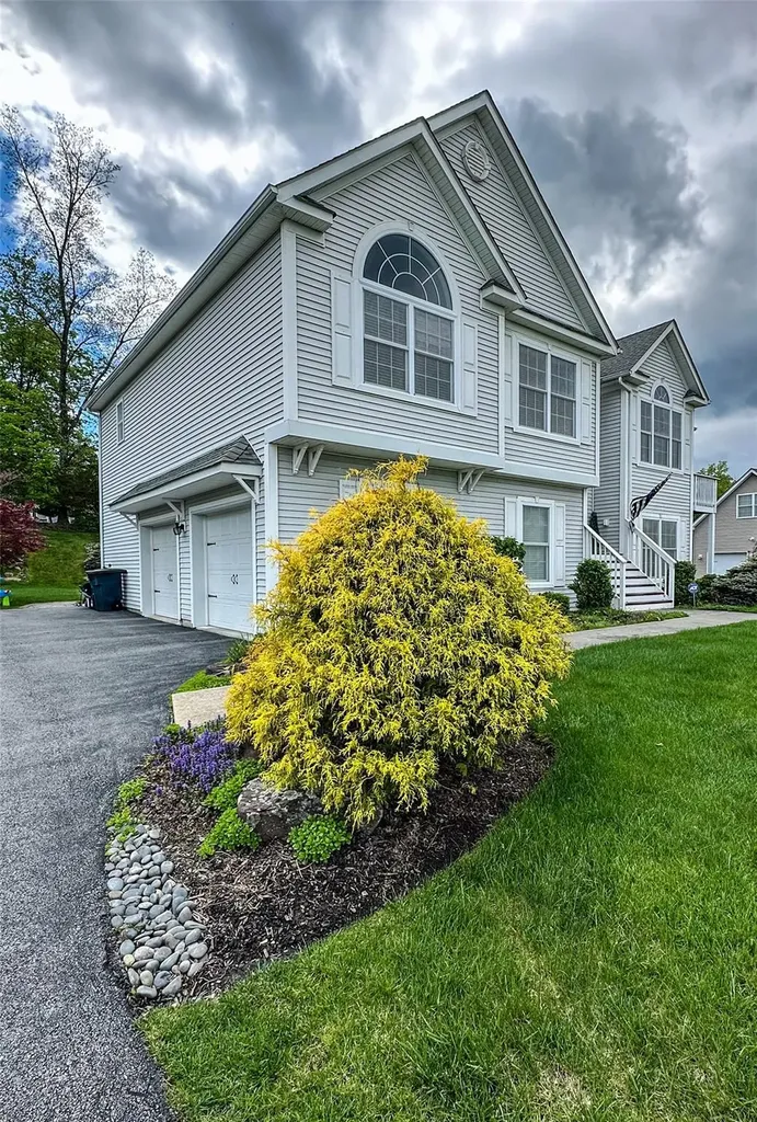 11 Deangelis Drive Monroe NY 10950
