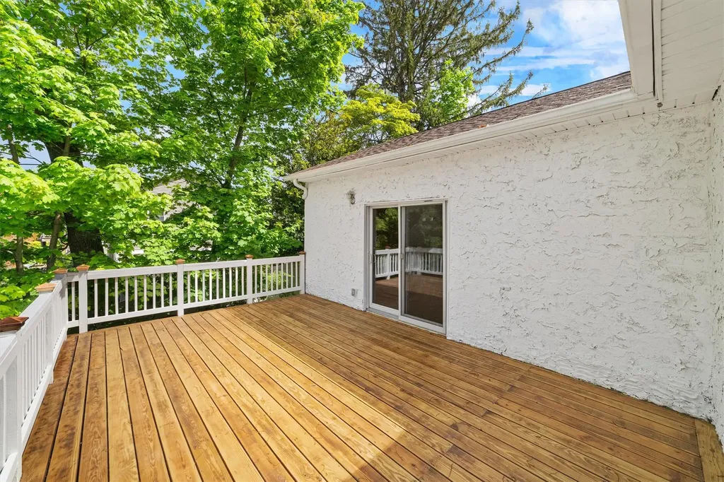 16 S Lawrence Avenue Elmsford NY 10523