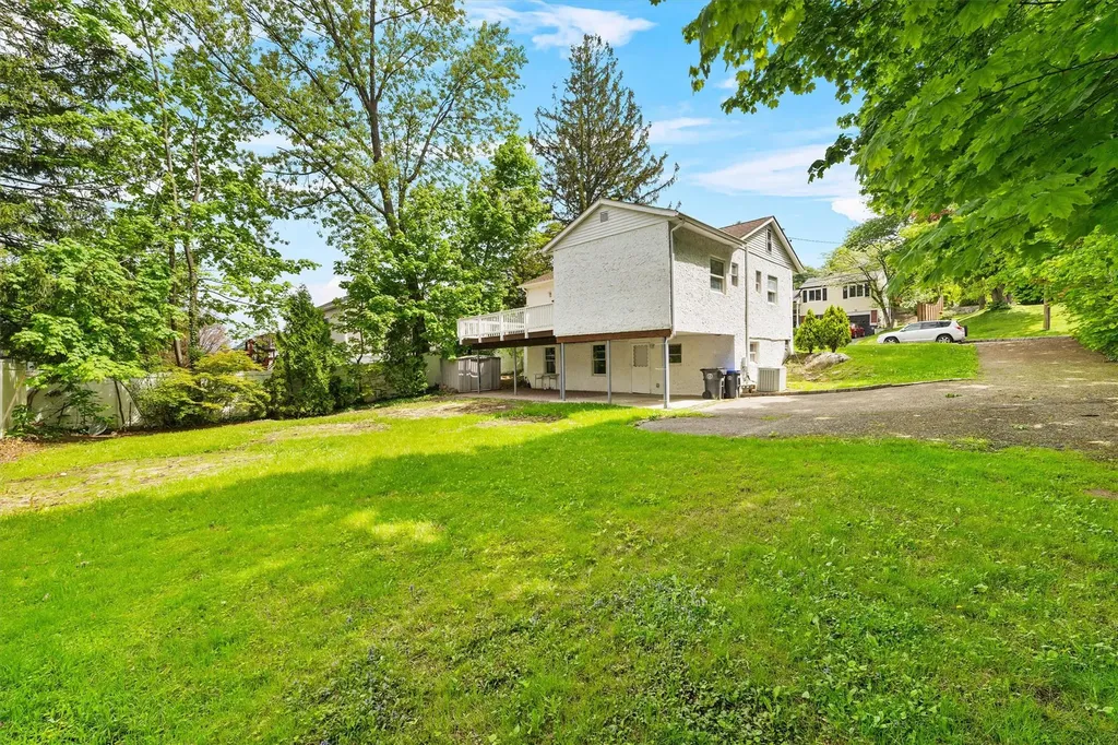 16 S Lawrence Avenue Elmsford NY 10523