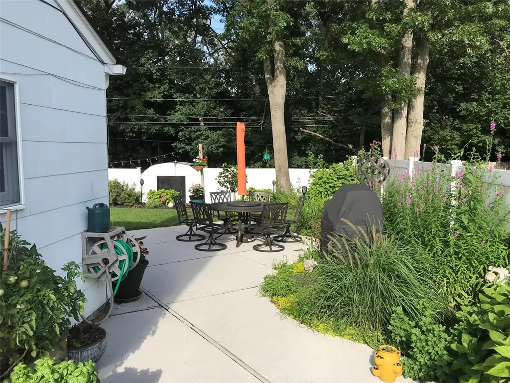 23 Dover Hill Drive Nesconset NY 11767
