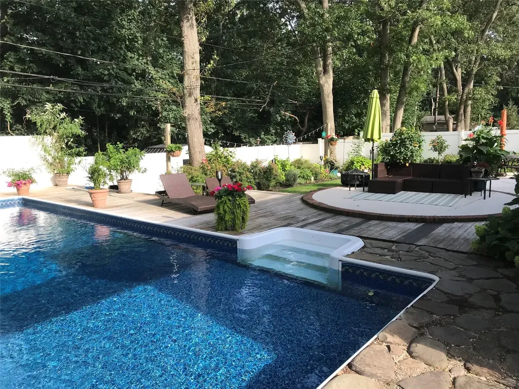23 Dover Hill Drive Nesconset NY 11767