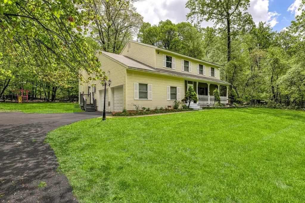 54 Greenridge Way Spring Valley NY 10977