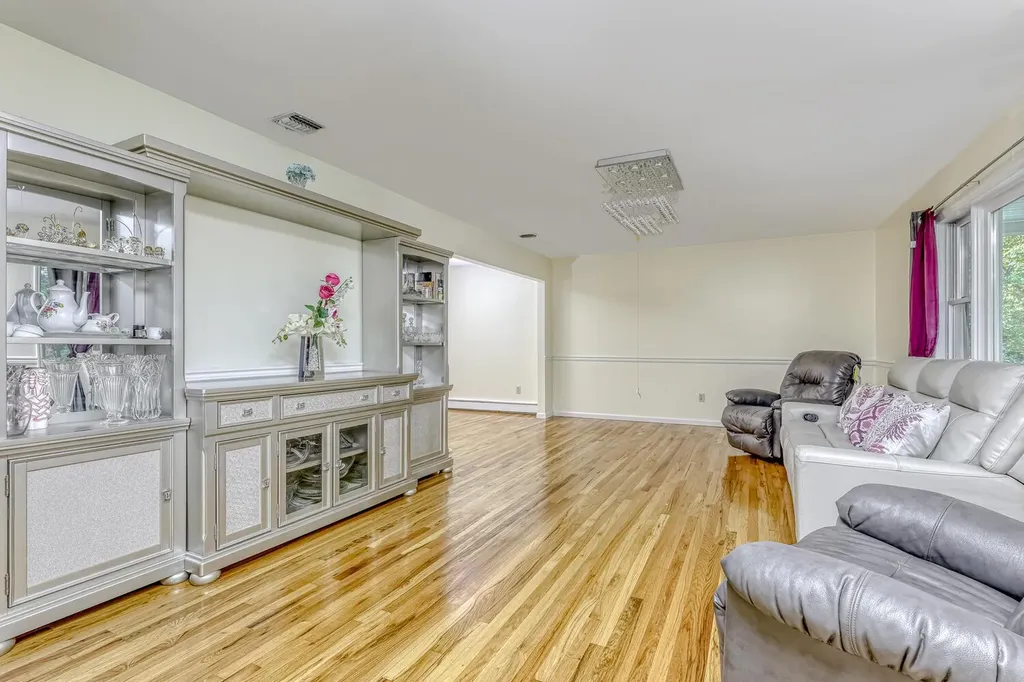 54 Greenridge Way Spring Valley NY 10977